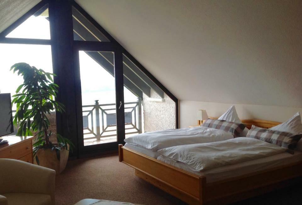 Döttingen Haus Diana Bed & Breakfast エクステリア 写真